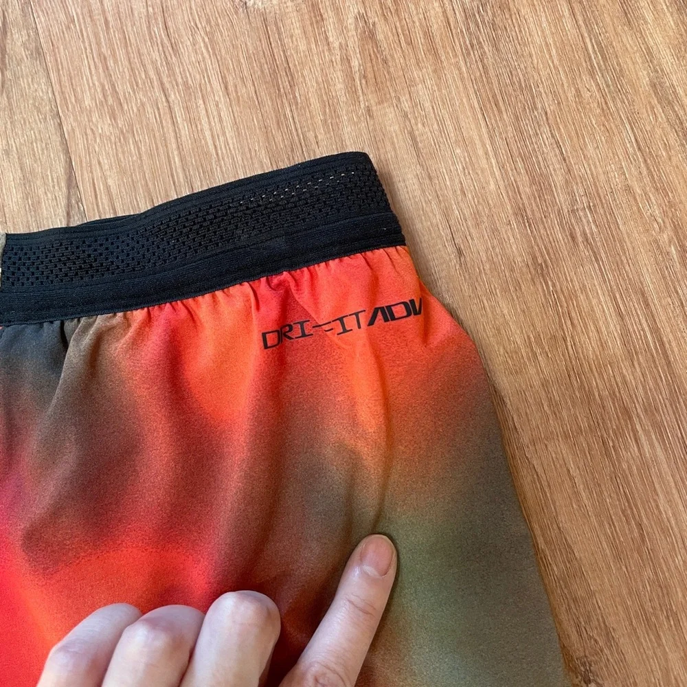Nike Mens Dri Fit ADV Elite Aeroswift 2” Running Shorts Size XL Ombré Gradient